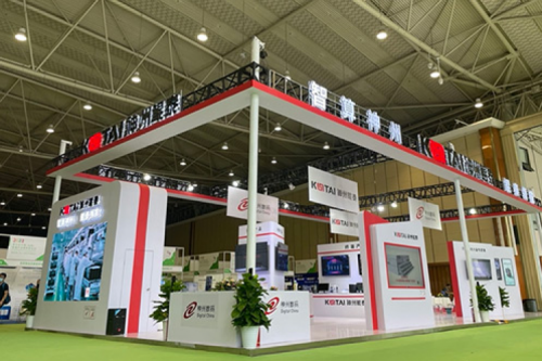 3003.com新葡的京数码亮相成都智博会及信创产业发展大会，共促信创产业创新发展